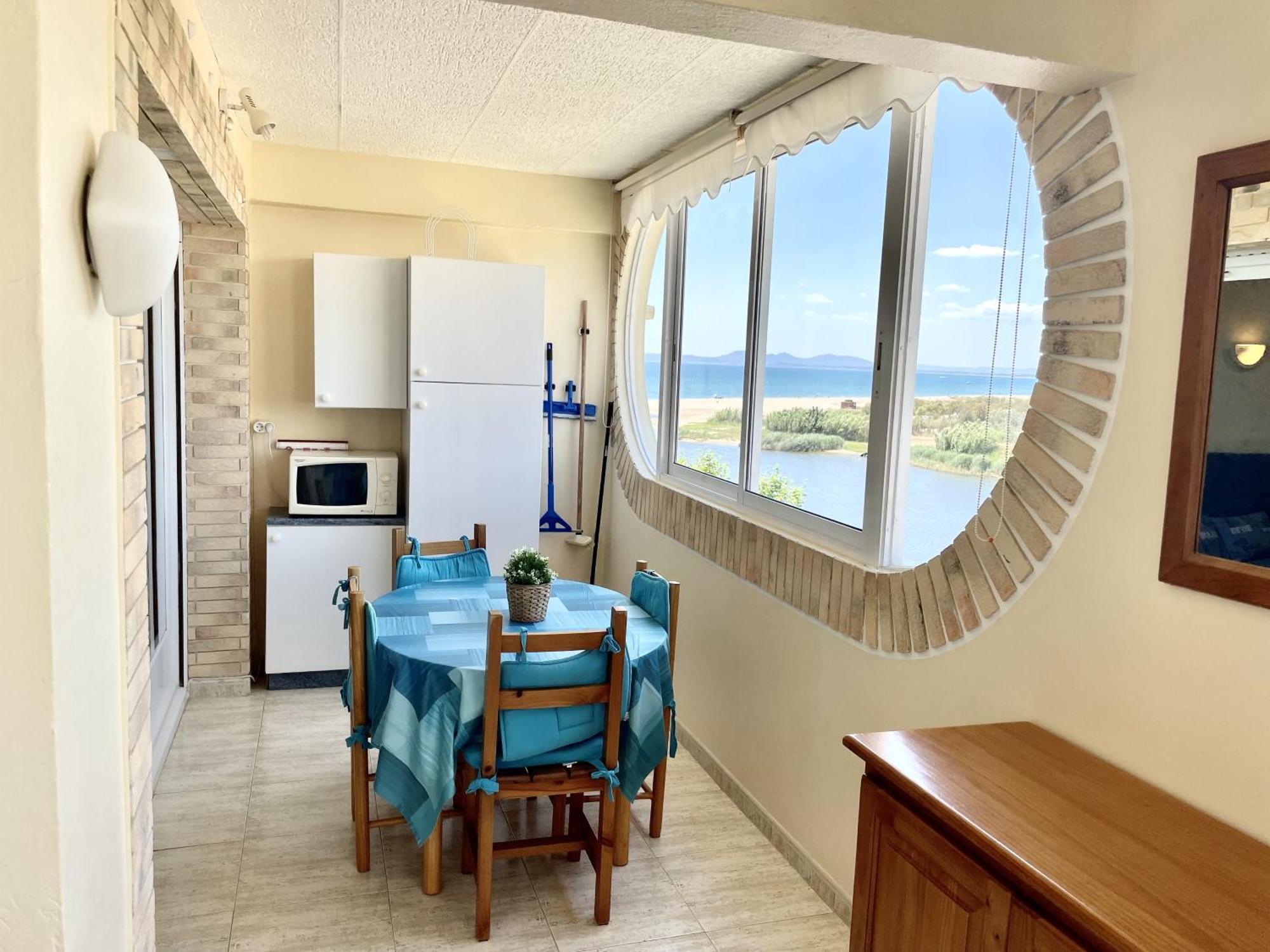 33Apartamento Soleado De Dos Habitaciones เอมปูเรียบราบา ภายนอก รูปภาพ
