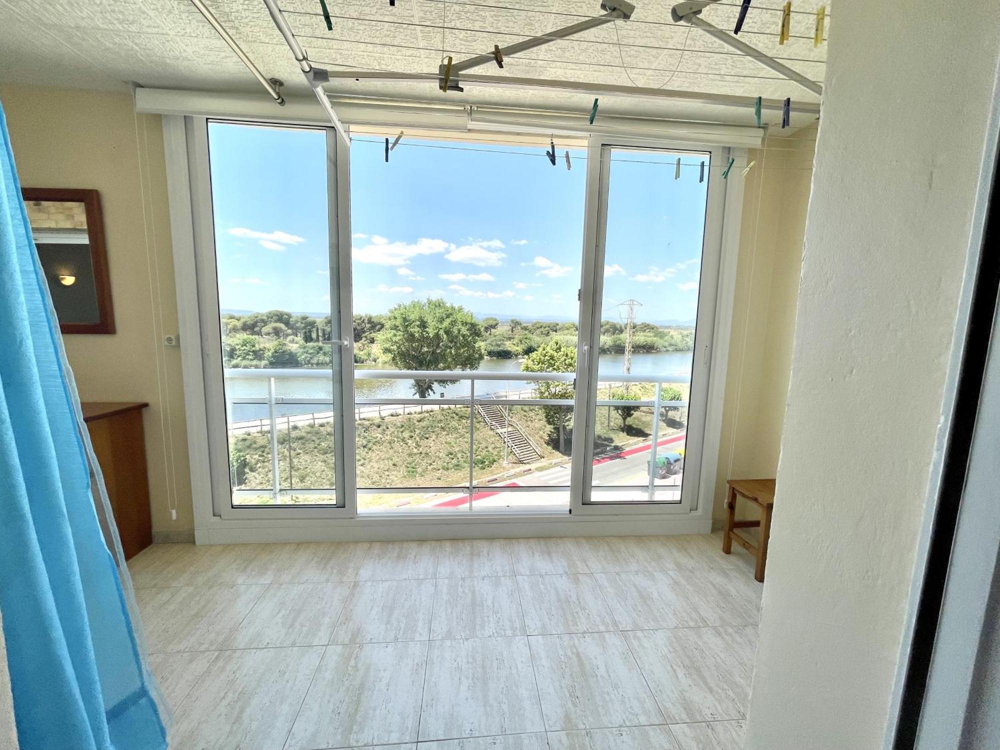 33Apartamento Soleado De Dos Habitaciones เอมปูเรียบราบา ภายนอก รูปภาพ